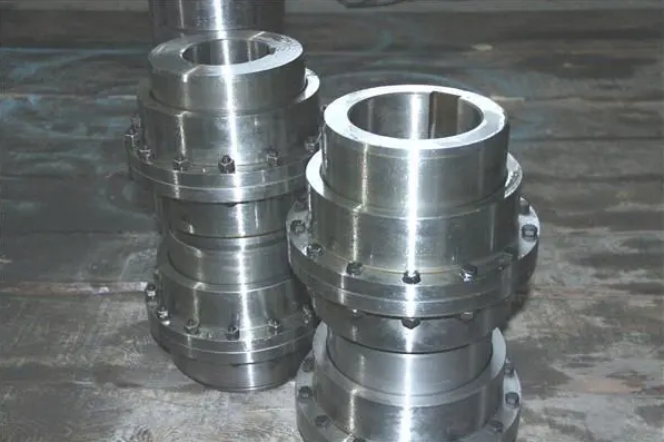 使用万向轴时应注意的事情是哪些 使用万向轴时应注意的事情是哪些